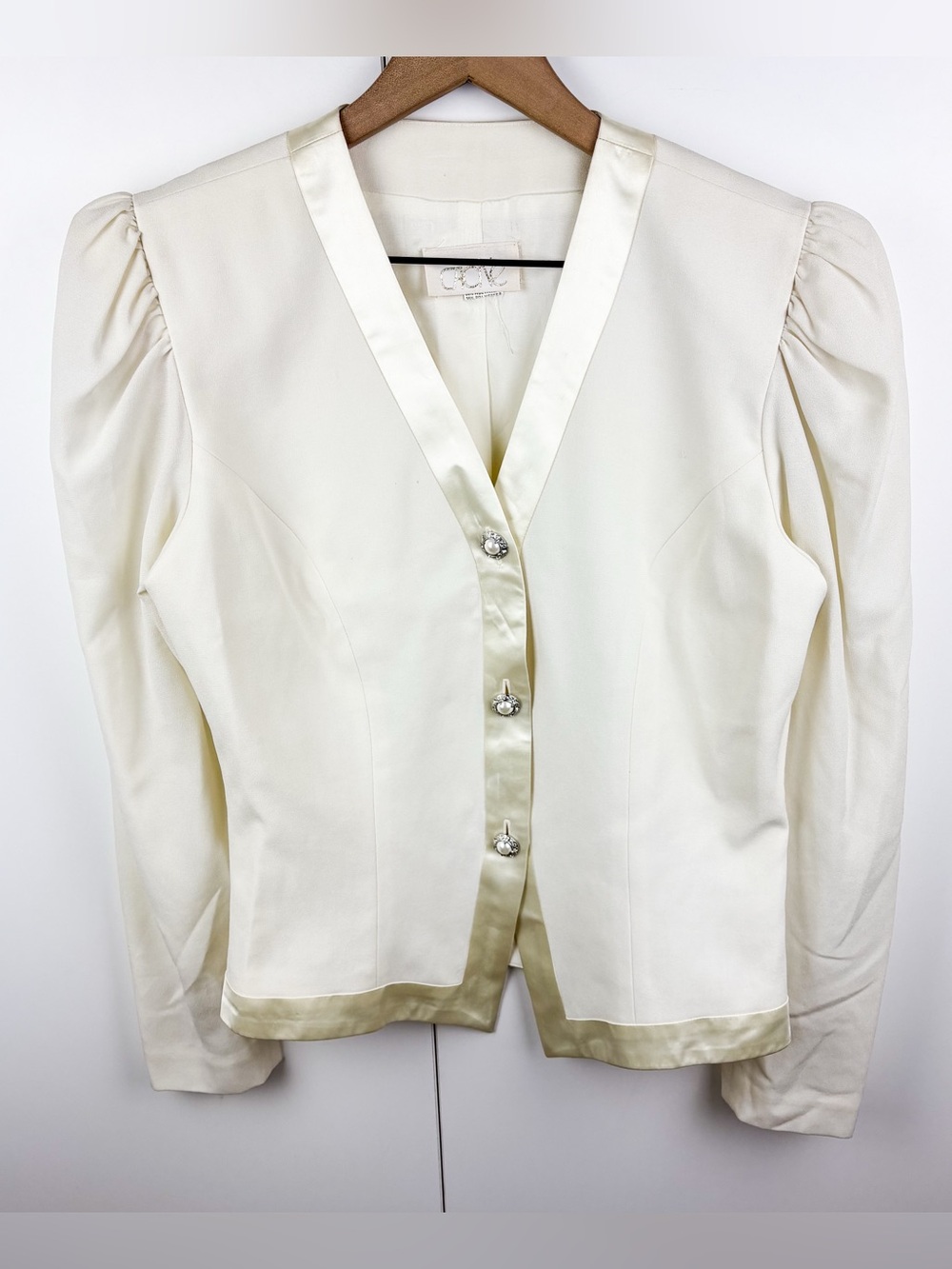 Cache Vintage Satin Trim Pearl Button Slim Fitted Puff Sleeve White Blazer